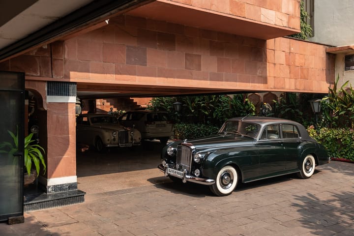 1955 Bentley S Type: Silent, Elegant, Impressive